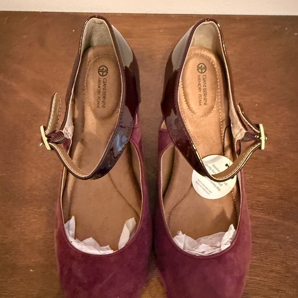 Giani Bernini Burgundy Mary Jane Flats - Picture 6 of 6